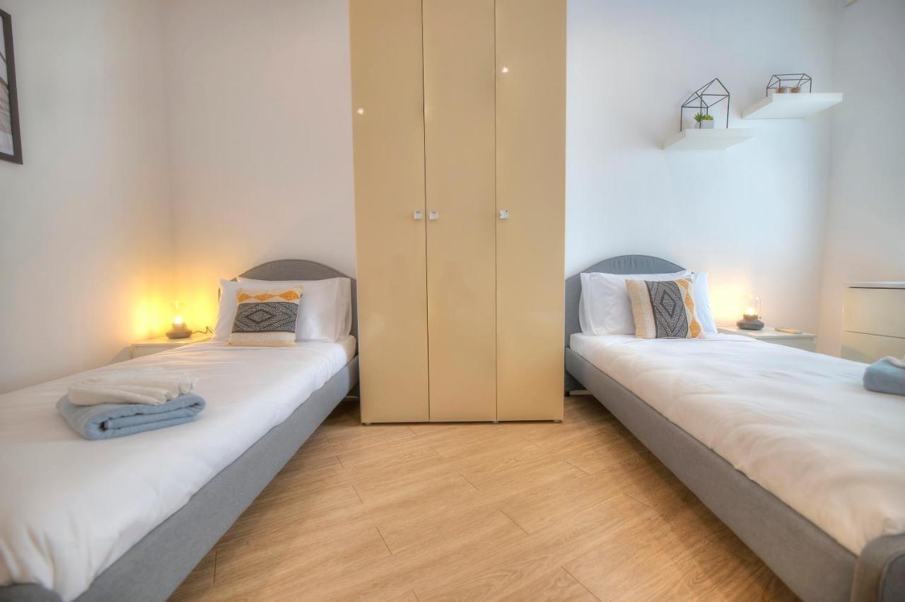 סליאמה Spacious 4 Bedrooms With Sea View Balcony Goslm-3 מראה חיצוני תמונה