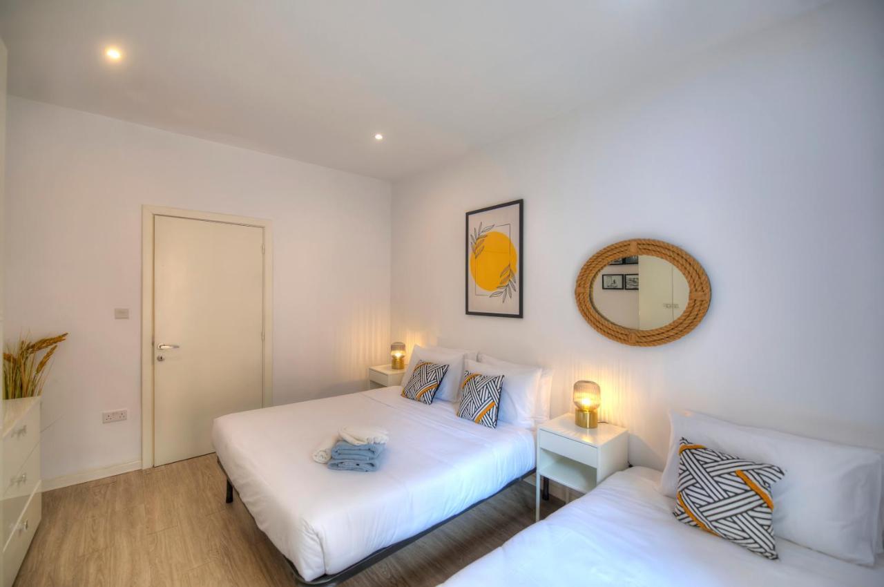 סליאמה Spacious 4 Bedrooms With Sea View Balcony Goslm-3 מראה חיצוני תמונה